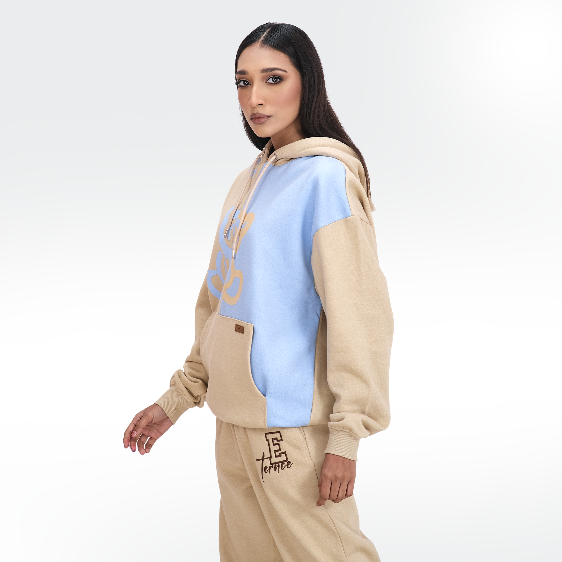 Women's Oversized Graffiti Bear Graphic Hoodie 